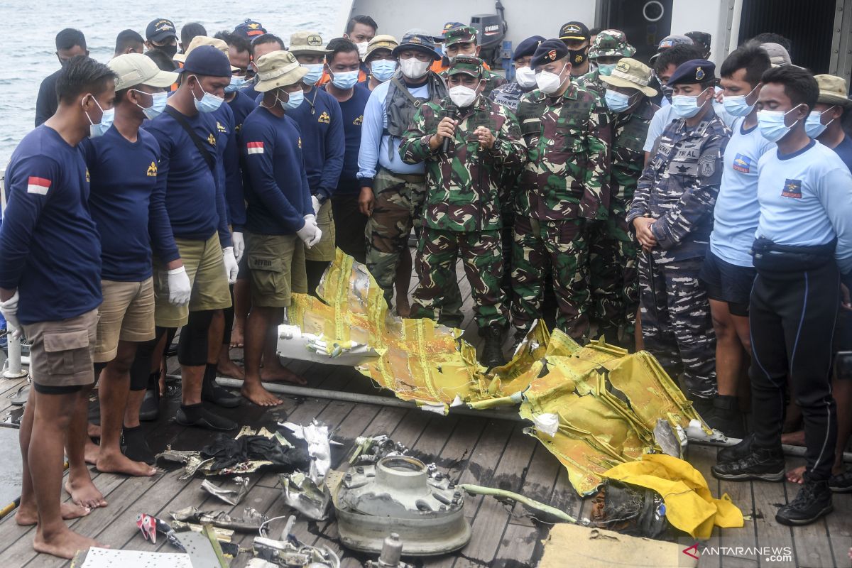 Pencarian korban dan pesawat Sriwijaya Air hari keenam libatkan 268 penyelam