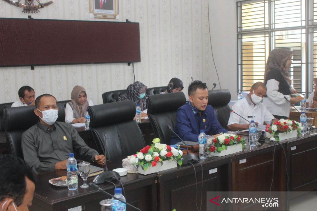 Habis masa jabatan, Wali Kota dan Wakil Wali Kota Solok diberhentikan DPRD