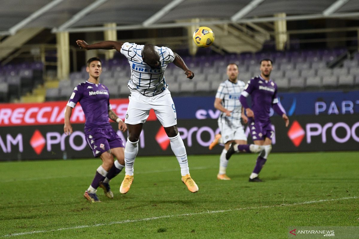 Inter mendepak Fiorentina dari Piala Italia melalui perpanjangan waktu