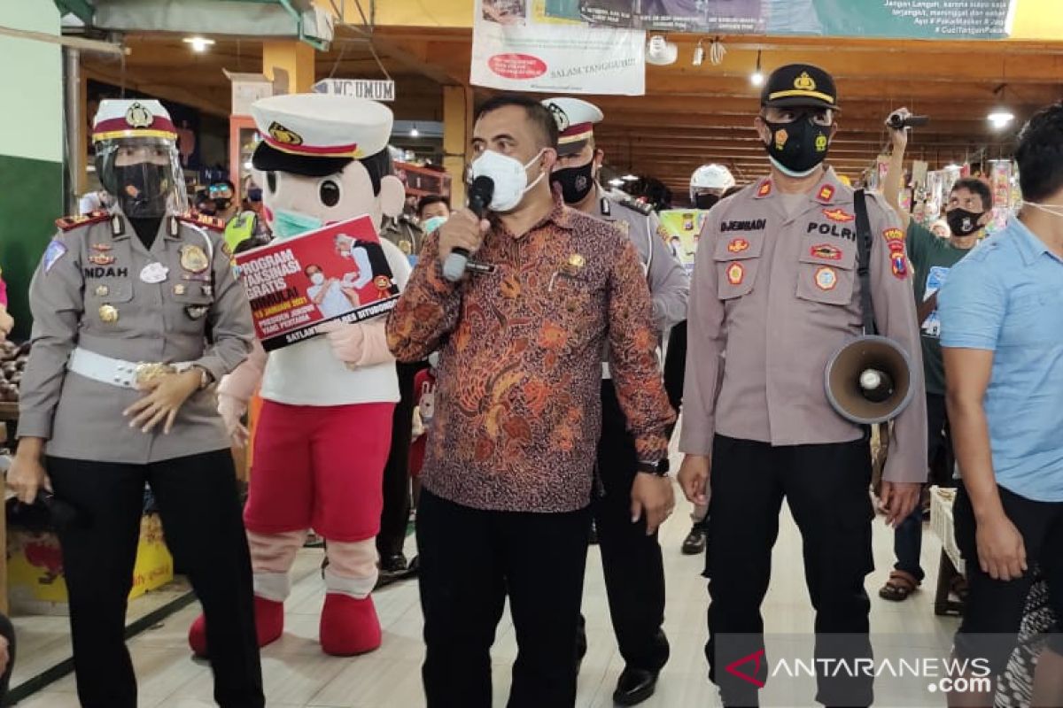 Dinkes dan Polres Situbondo sosialisasikan vaksinasi COVID-19