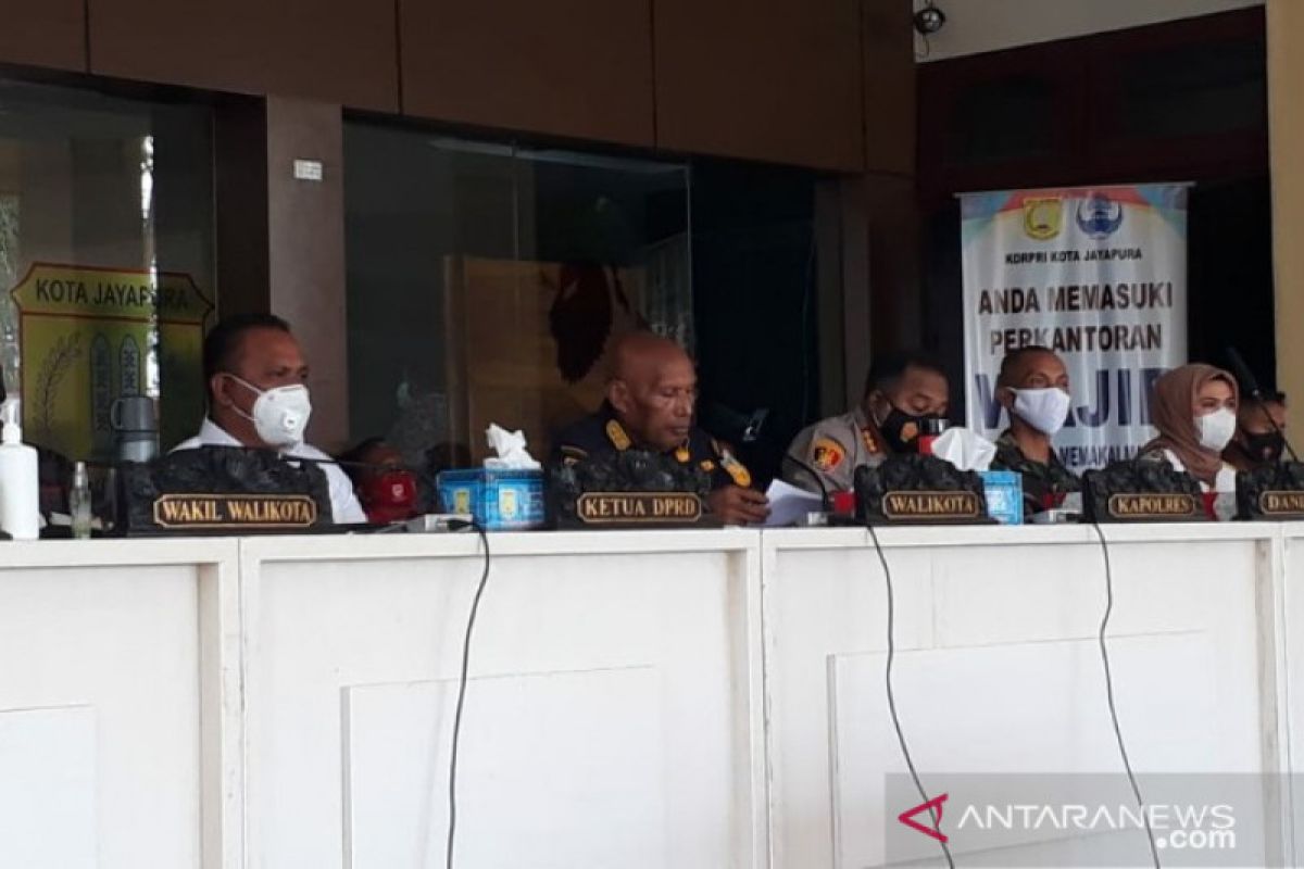 Wali Kota Tomi Mano: Pemkot Jayapura tetap berlakukan PPKM hingga pukul 22.00 WIT