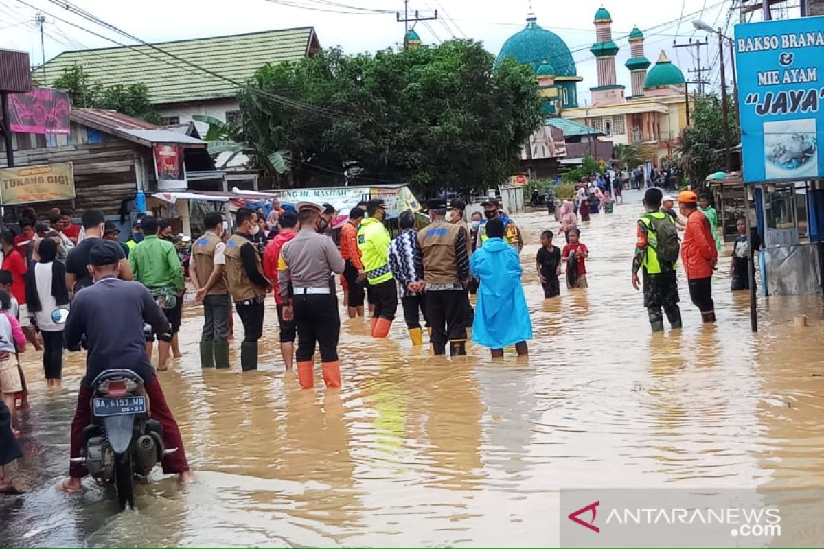 Sebagian besar wilayah Banjarbaru dikepung banjir
