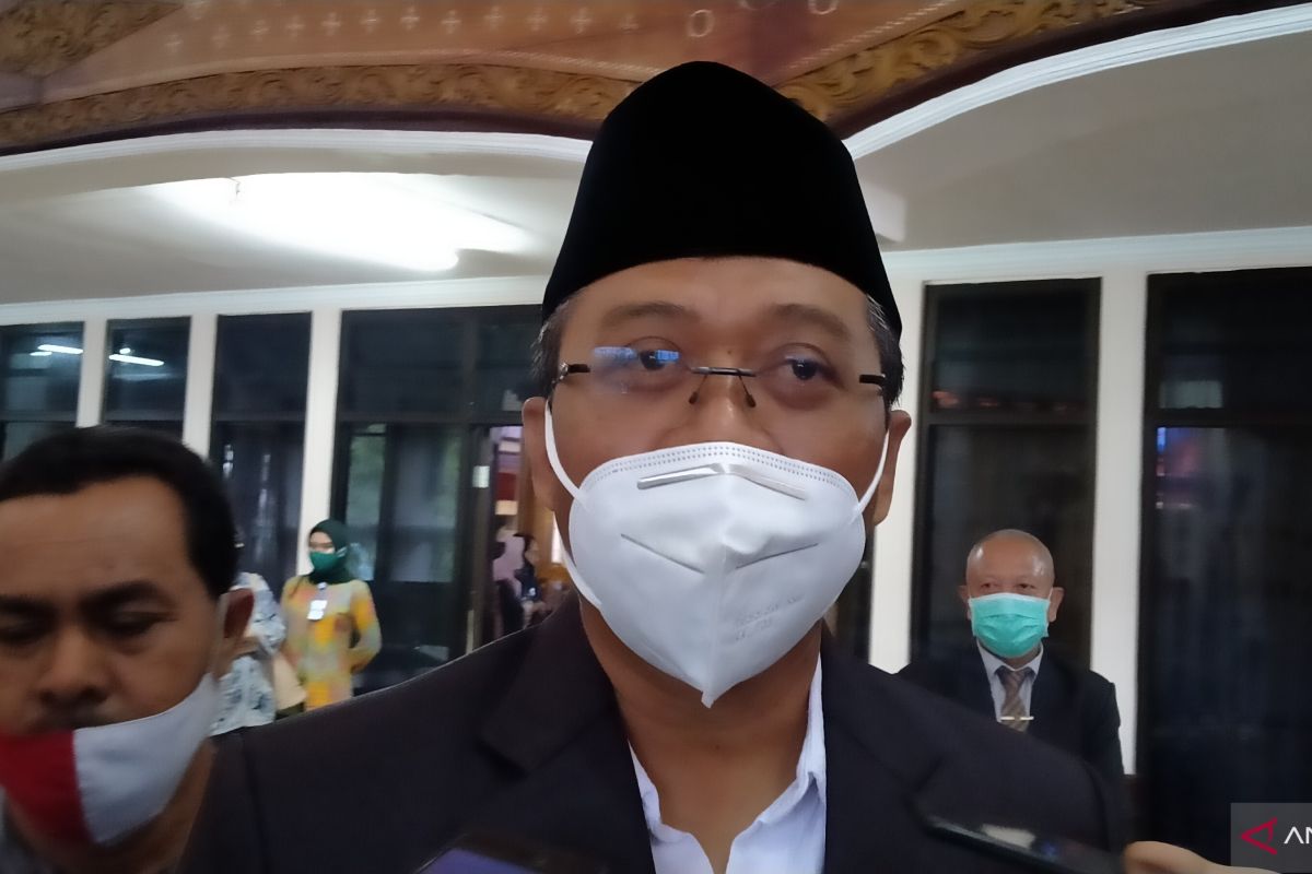 Gubernur NTB mengimbau warga tak takut kehalalan vaksin COVID-19