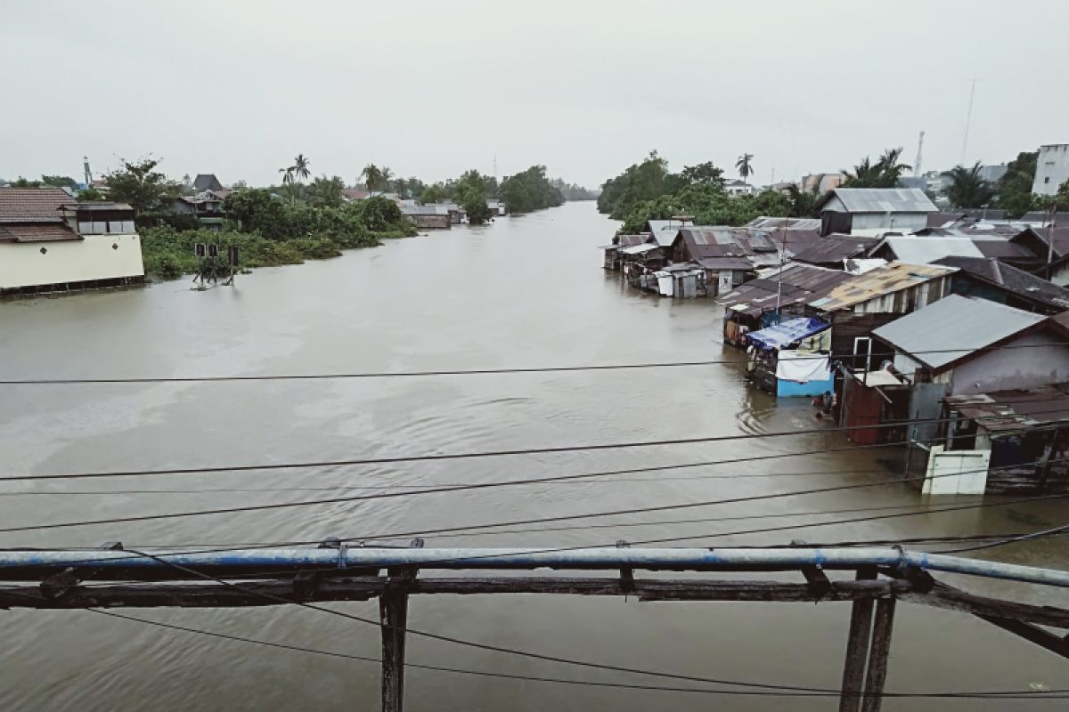 Pemkot minta warga waspada air sungai meluap dan banjir