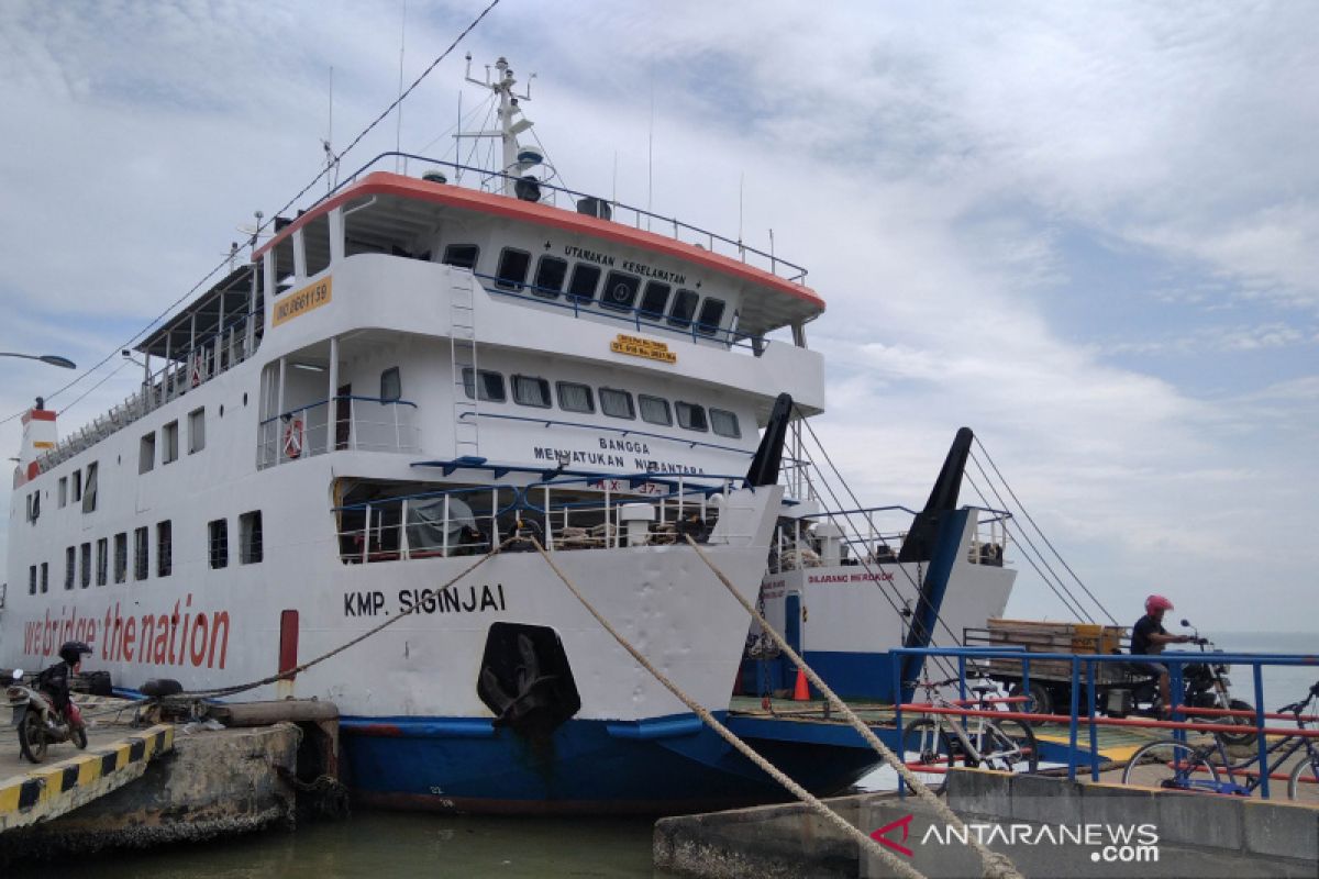 Jumlah kunjungan wisatawan ke Pulau Karimunjawa mulai turun