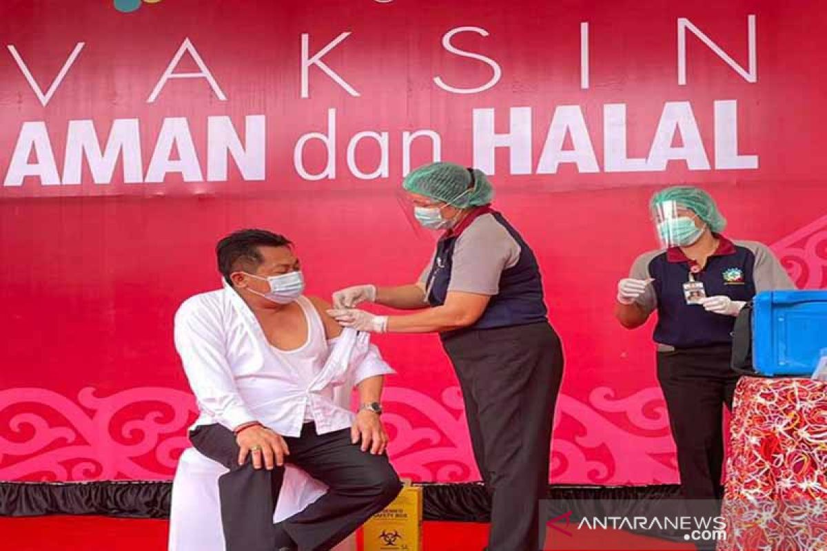 Divaksin COVID-19, Ketua DPRD Kalteng pastikan kondisi tubuh aman