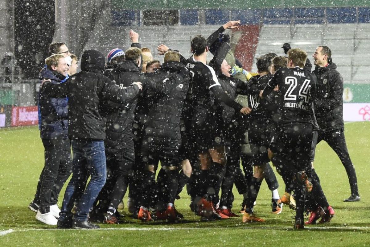 Bayern disingkirkan klub divisi dua Holstein Kiel  5-6 dari Piala Jerman