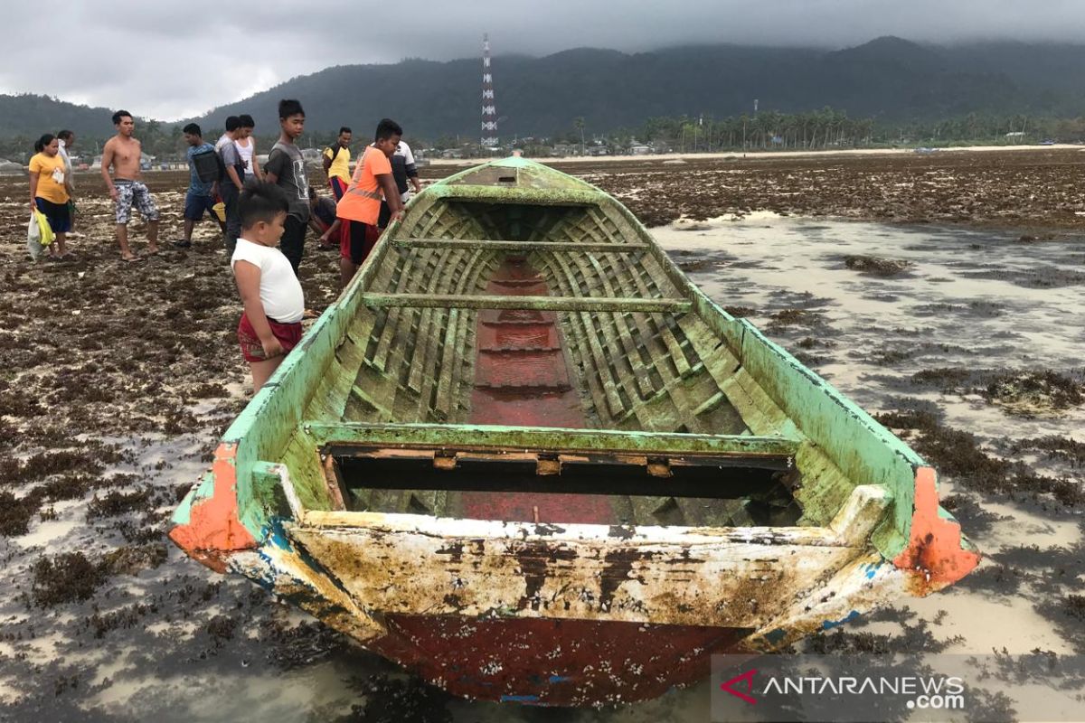 Perahu  asing tanpa awak terdampar di Natuna