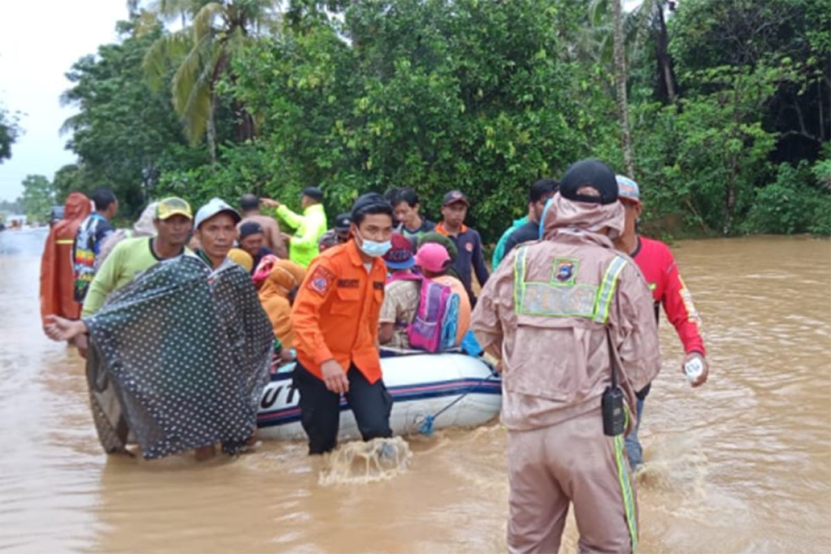 BNPB:Sebanyak 21.990 jiwa terdampak banjir di Kalsel