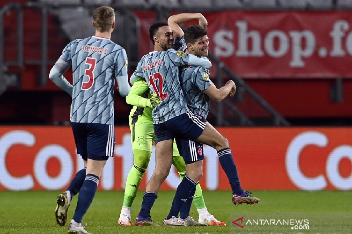 Liga Belanda-Ajax kokohkan posisi puncak selepas pecundangi Twente 3-1