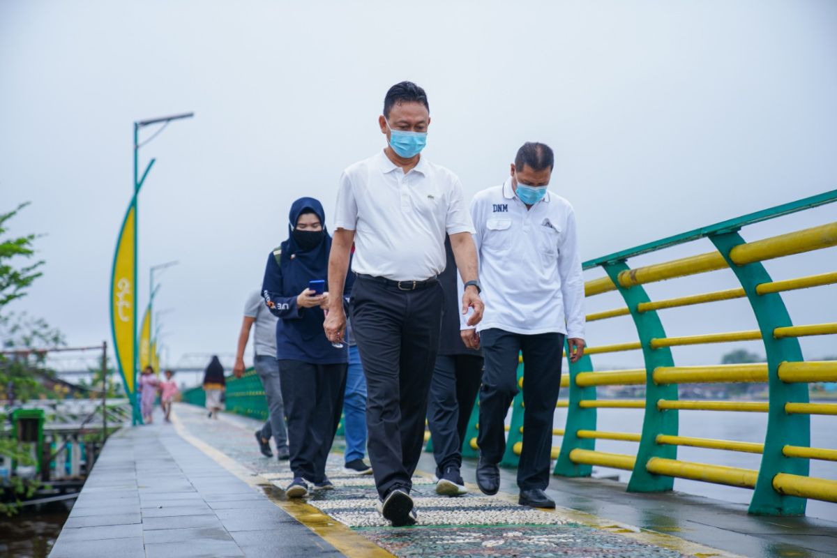 Pembangunan Waterfront wajah baru pinggir Sungai Kapuas Pontianak