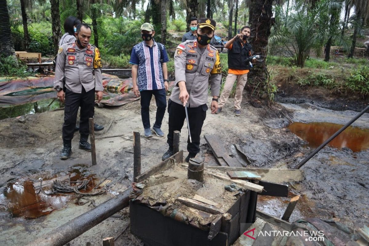 Sejak tahun baru, Polisi Jambi tetapkan 50 tersangka kasus penambangan minyak liar