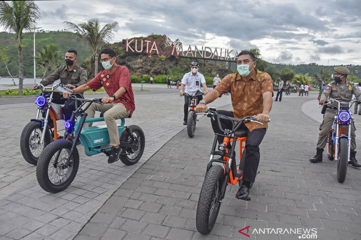 Kemenparekraf minta anak muda tunjukkan keunikan daerah