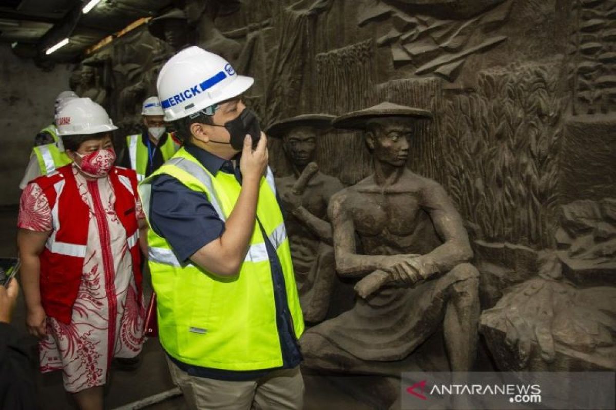 Menteri BUMN Erick minta Sarinah - WIKA perbaiki relief bersejarah yang ditemukan