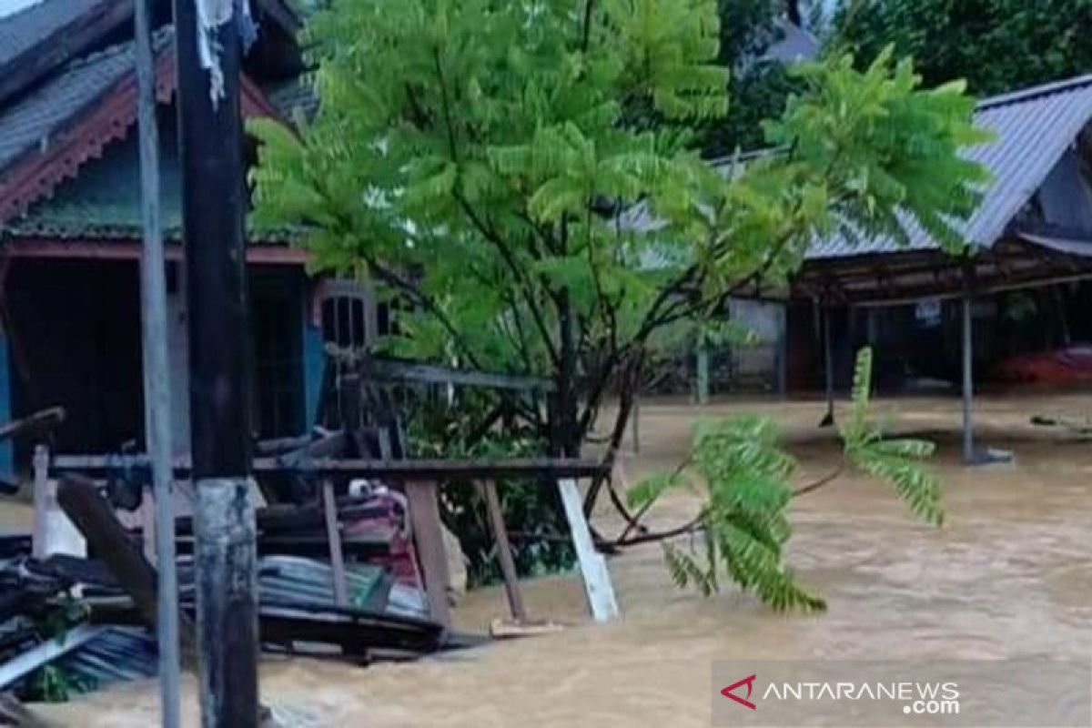 Banjir meluas di wilayah Hulu Sungai Tengah, Kalimantan Selatan