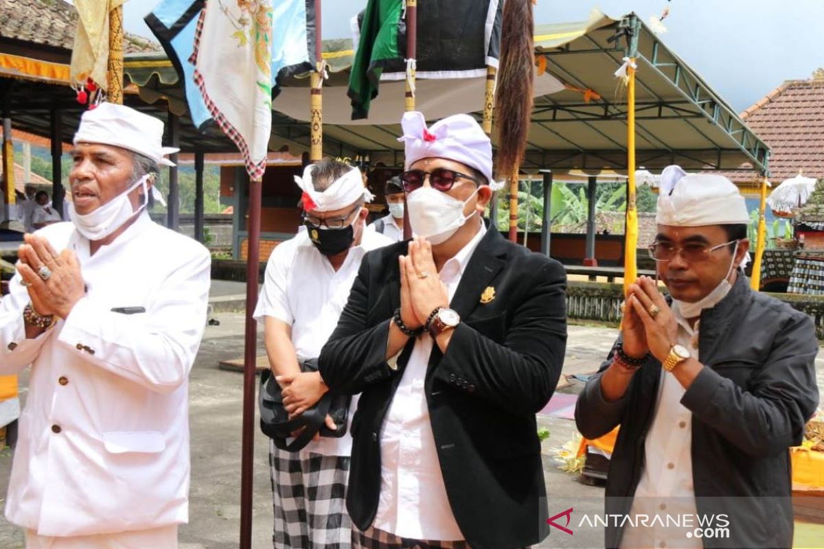 Pemkab Tabanan perketat protokol kesehatan saat persembahyangan di Pura Candi Mas