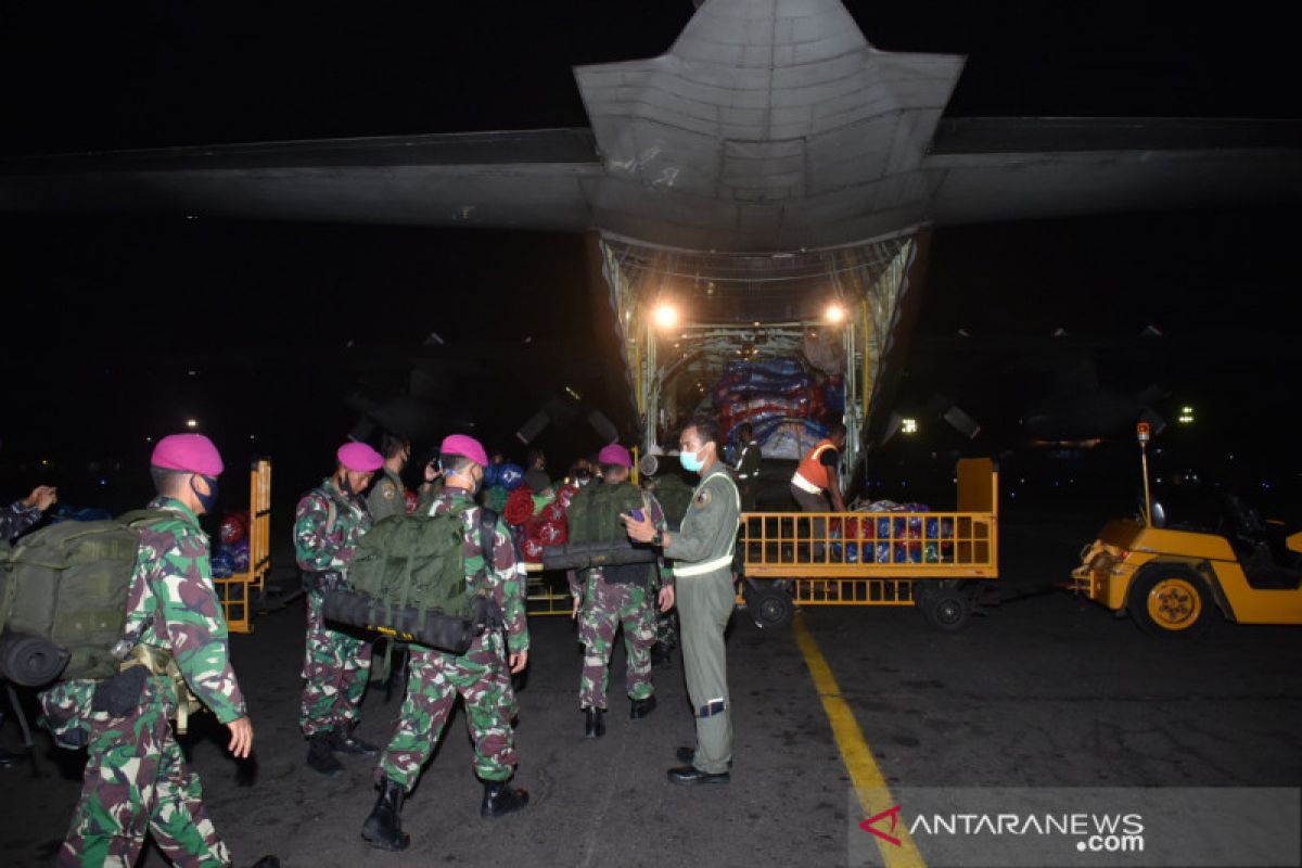 TNI AU terbangkan pesawat bantuan logistik ke Kalsel