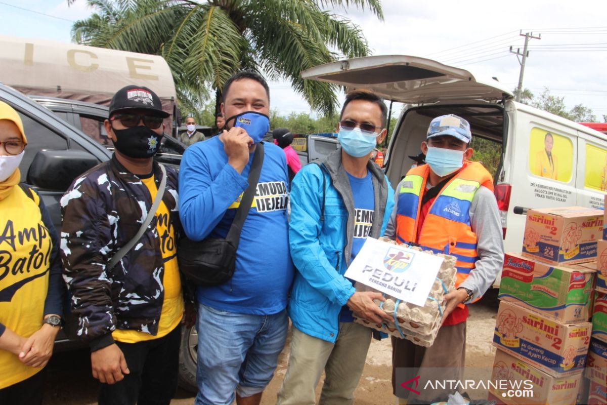 KNPI dan AMPI Batola bantu korban banjir