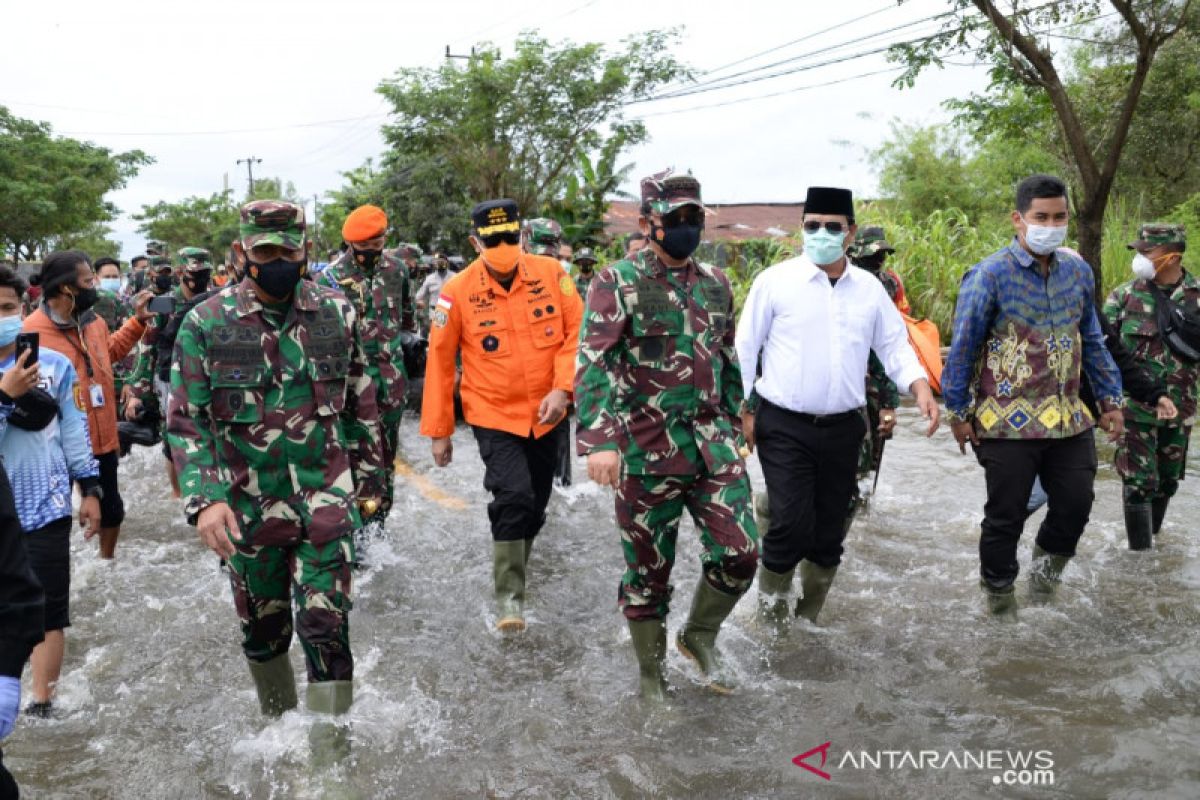 Panglima TNI kerahkan kekuatan maksimal bantu tangani banjir di Kalsel
