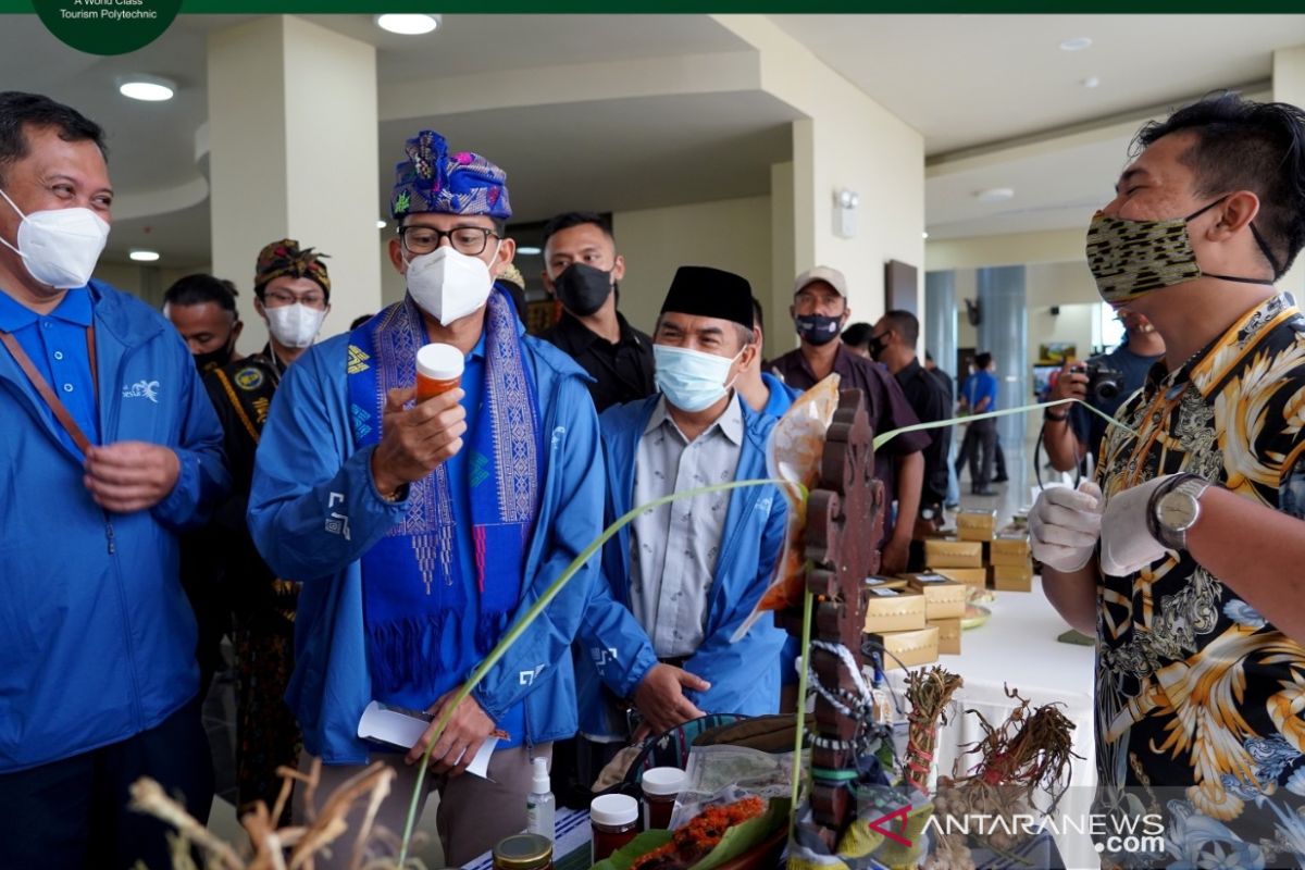 Menparekraf berharap Poltekpar Lombok mencetak SDM kepariwisataan unggul