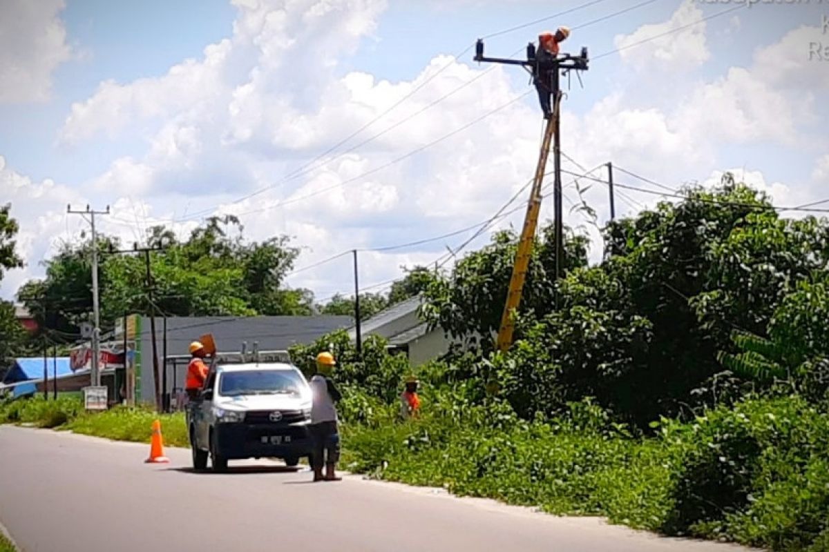 Ini kendala PLN terangi 49 desa di Kotim