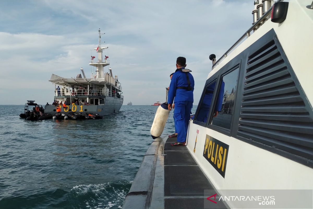 Penyelam tetap lakukan pencarian hingga hari terakhir SAR SJ-182