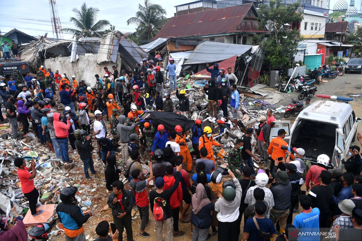 BNPB: Korban gempa Sulbar bertambah menjadi 81 orang