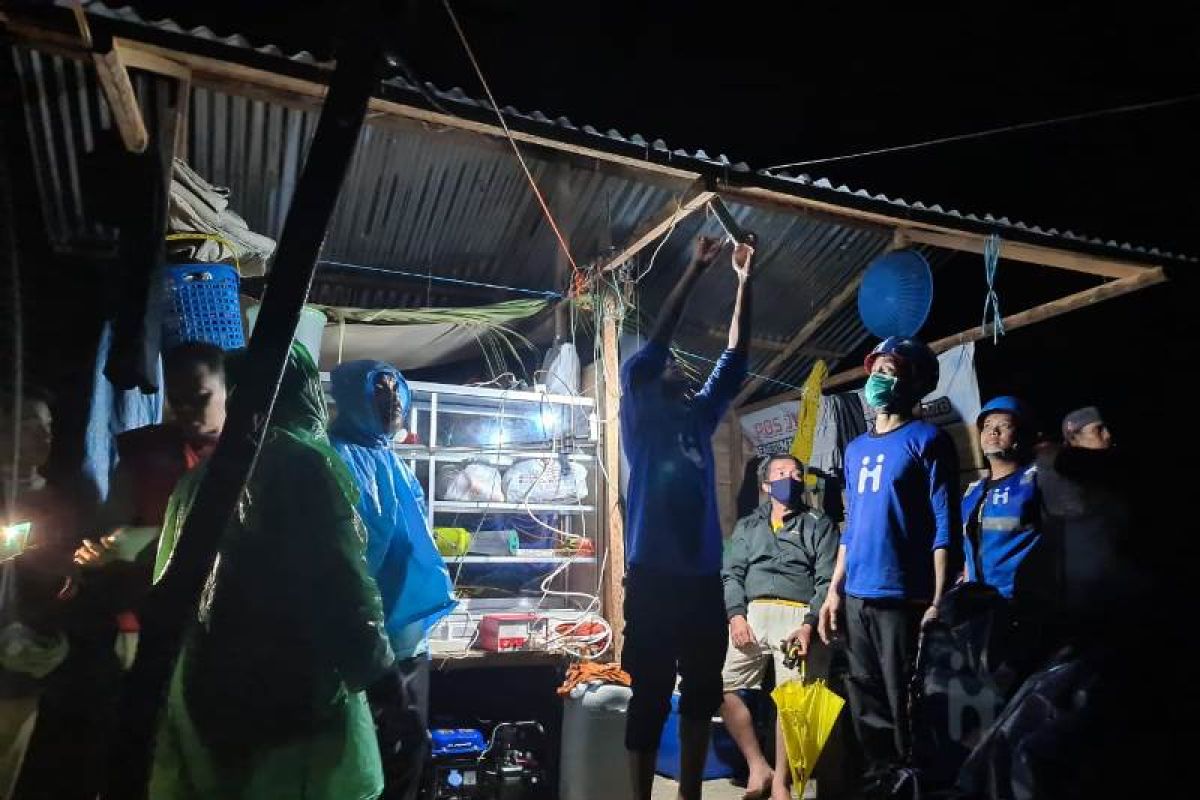 Human Initiative terobos jalan berbatu, beri bantuan gempa Sulawesi Barat