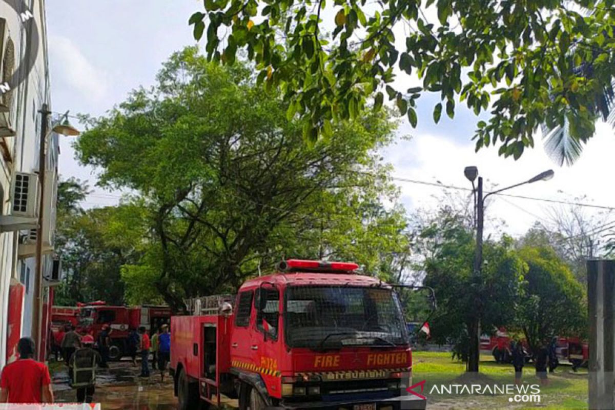 Gedung asrama Universitas Sumatera Utara terbakar