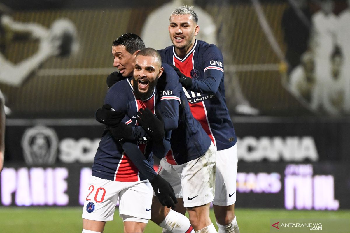 Layvin Kurzawa bawa PSG ke puncak usai kalahkan Angers