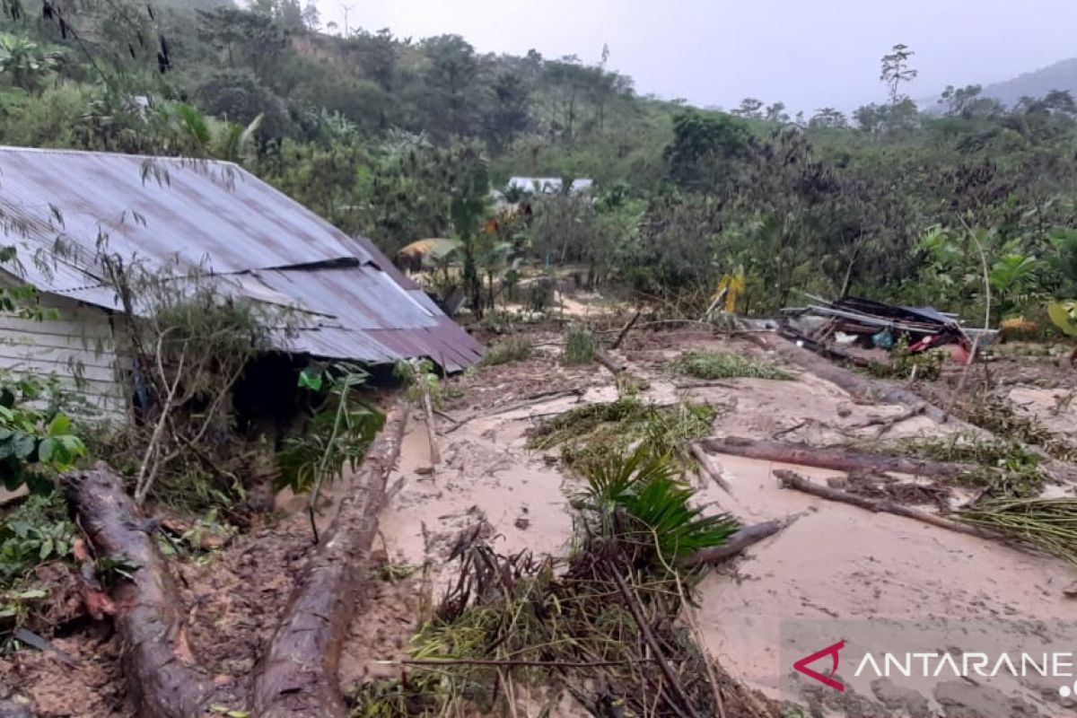 Tujuh rumah warga di Bener Meriah dihantam banjir bandang