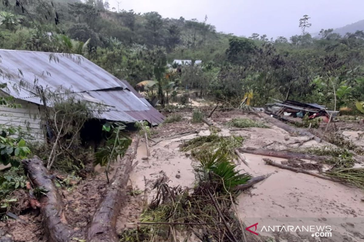 Banjir bandang  di Bener Meriah, Aceh rusakkan tujuh rumah warga