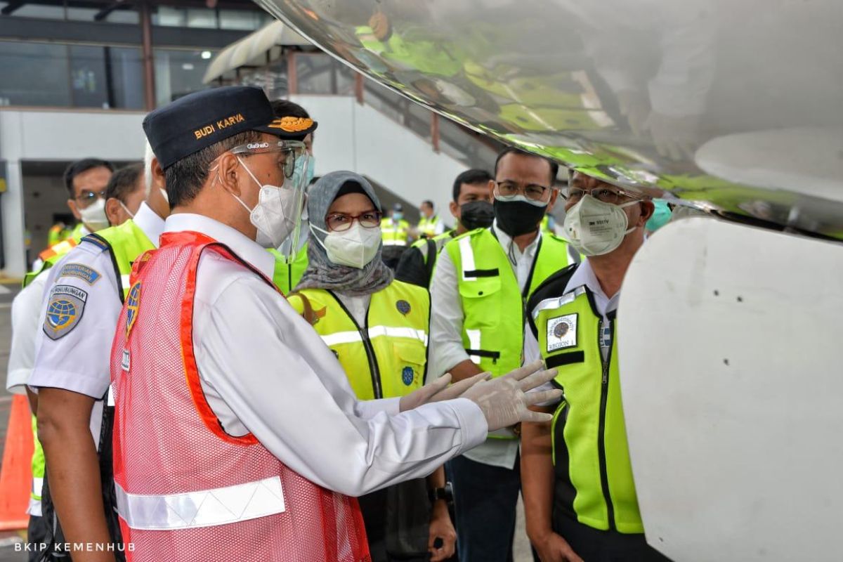 Menhub tinjau pemeriksaan kelaikan pesawat di Soekarno-Hatta