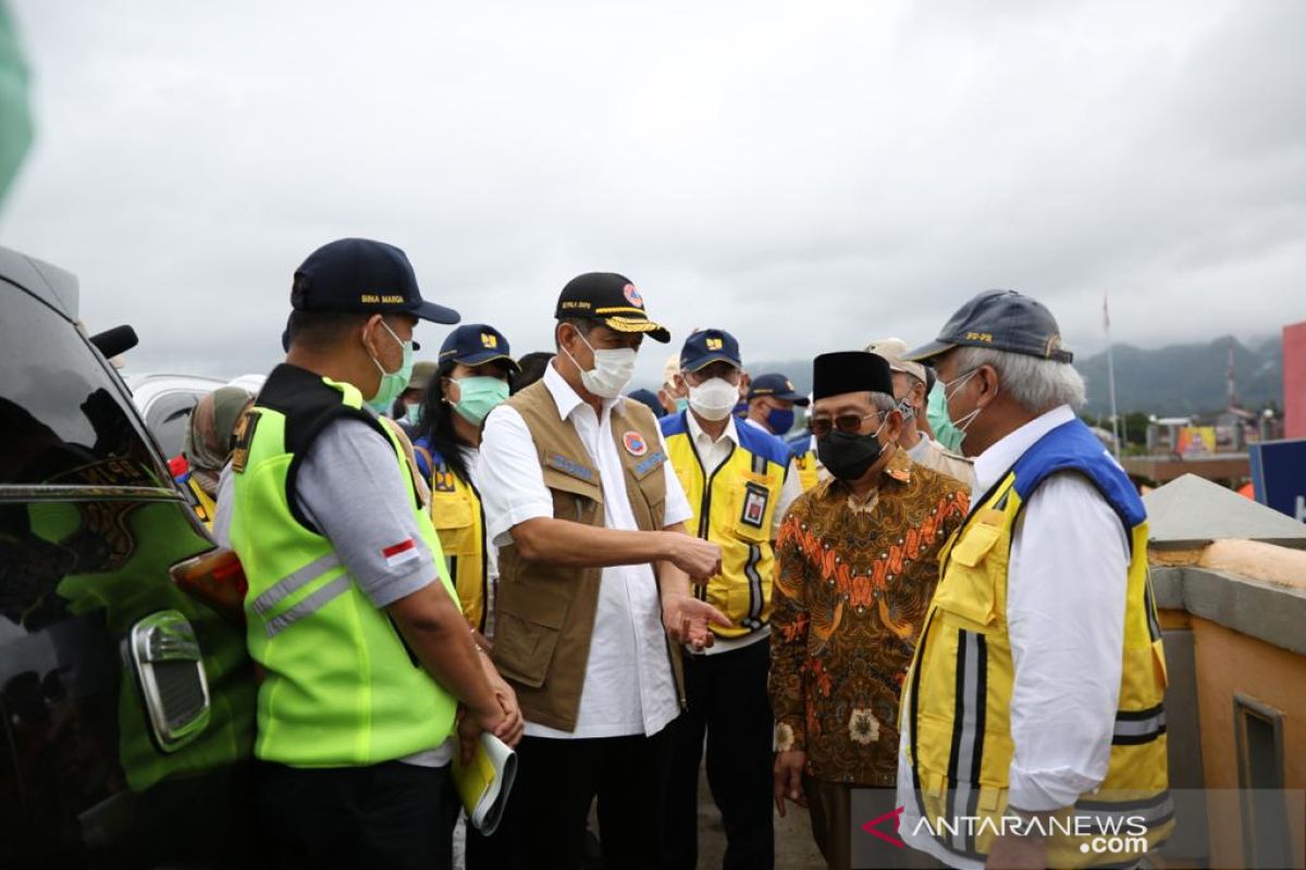 Kepala BNPB minta warga Mamuju tak percaya hoaks terkait gempa