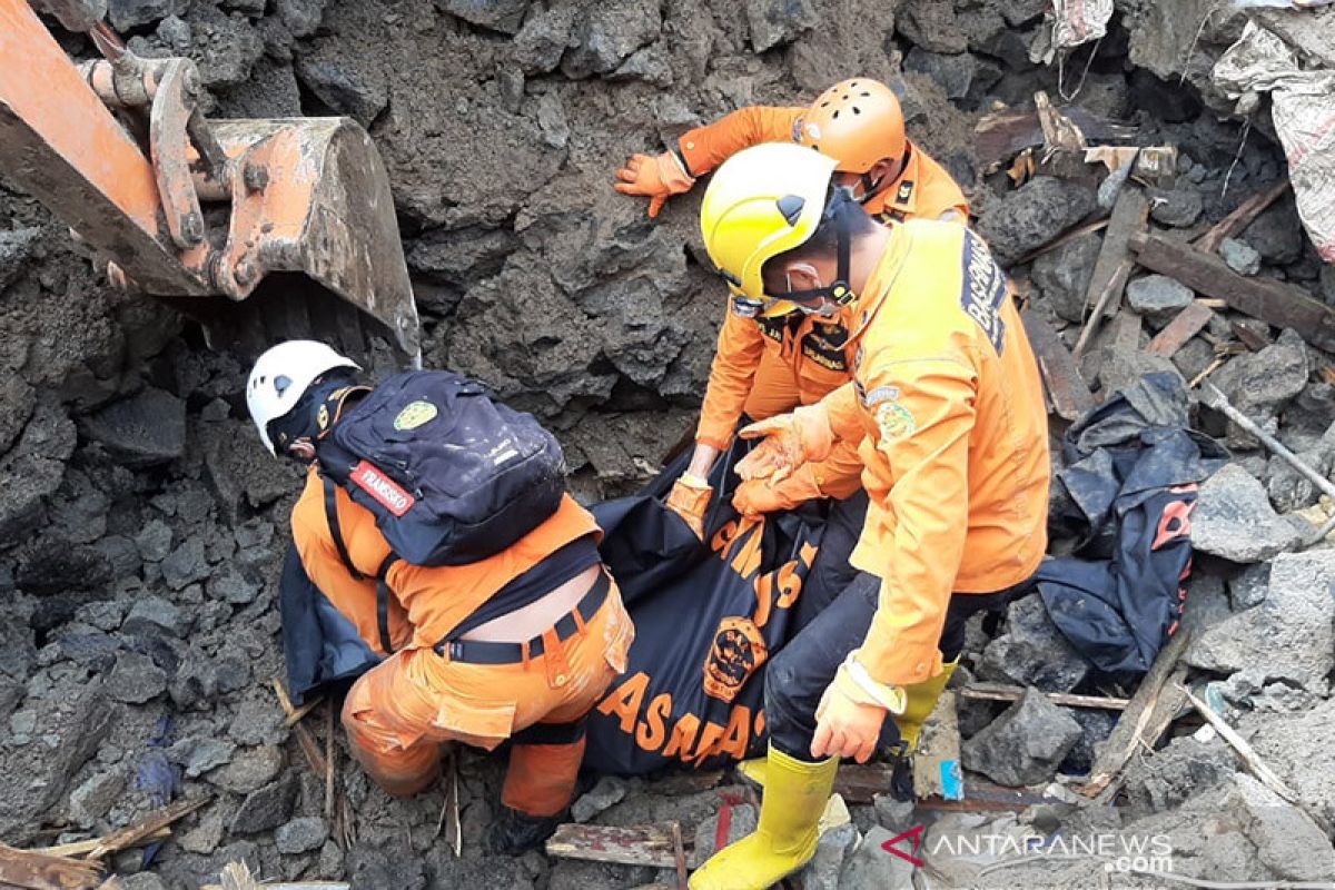 BNPB: Enam orang meninggal akibat banjir-longsor di Manado