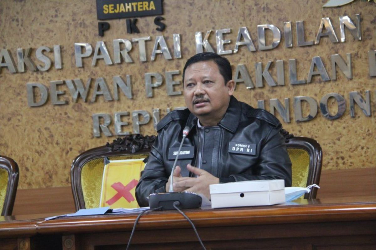 Anggota DPR dorong KNKT percepat investigasi tragedi Sriwijaya SJ 182