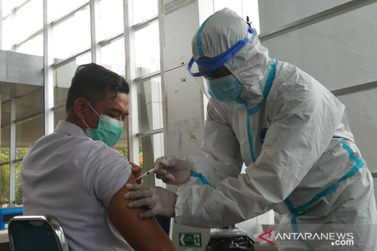 Wali Kota Singkawang imbau masyarakat tidak takut divaksin