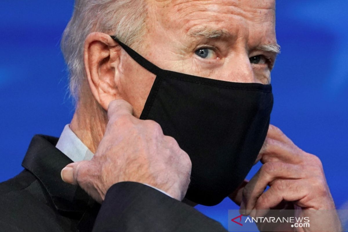 Biden akan batalkan keputusan Trump soal izin masuk AS bagi WNA