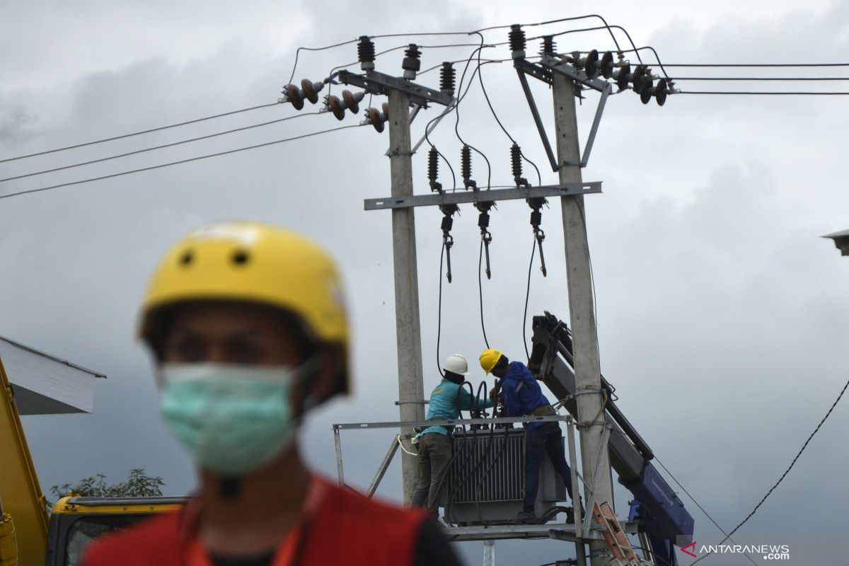 PLN terjunkan tenaga medis dan ambulans bantu korban gempa Sulbar