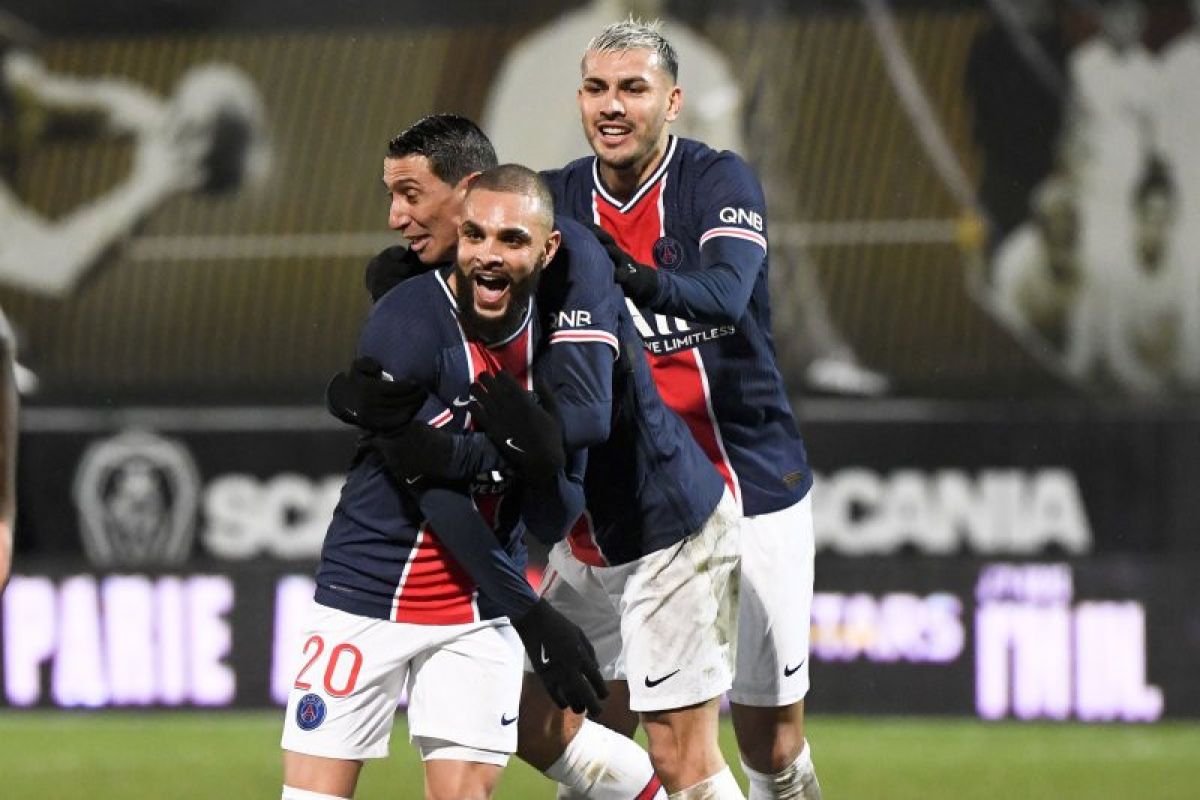 Liga Prancis - PSG gusur Lyon dari puncak klasemen usai kalahkan Angers