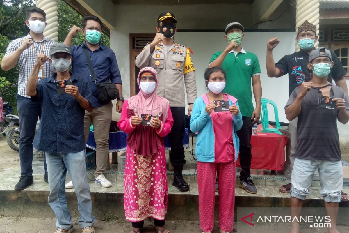 PT Timah salurkan bantuan tunai ke 916 warga Belo Laut