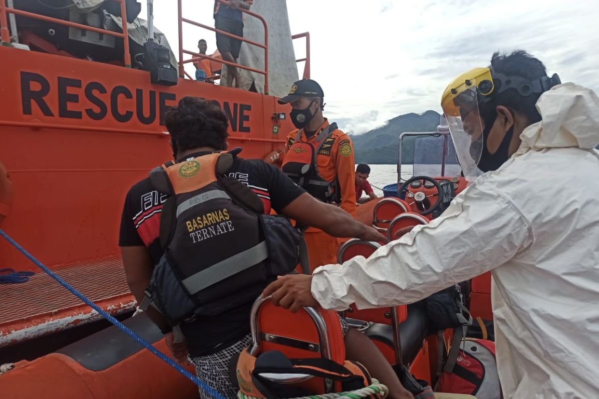 Basarnas  Ternate selamatkan seorang warga hanyut di perairan Hiri