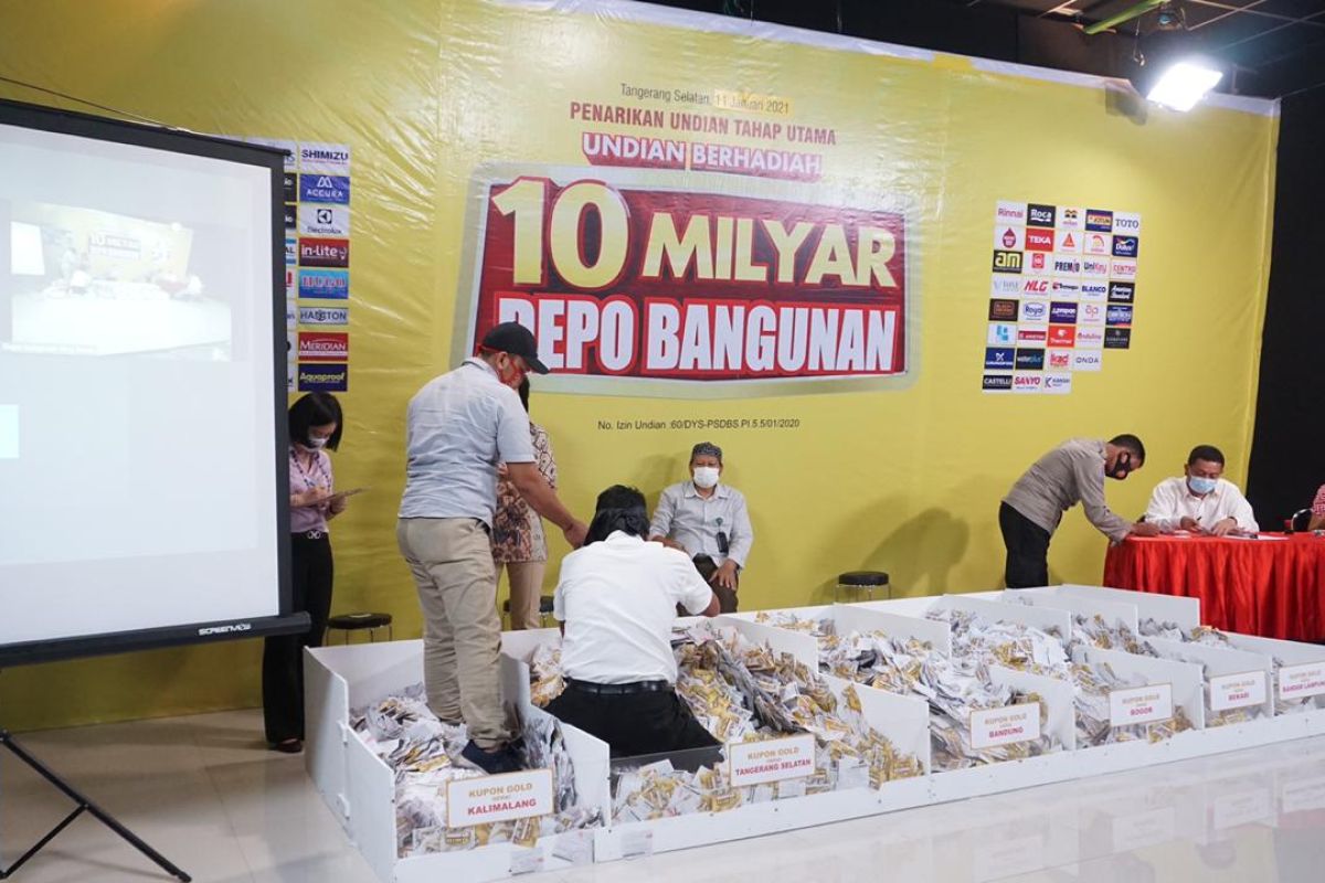 Depo Bangunan umumkan pemenang undian berhadiah