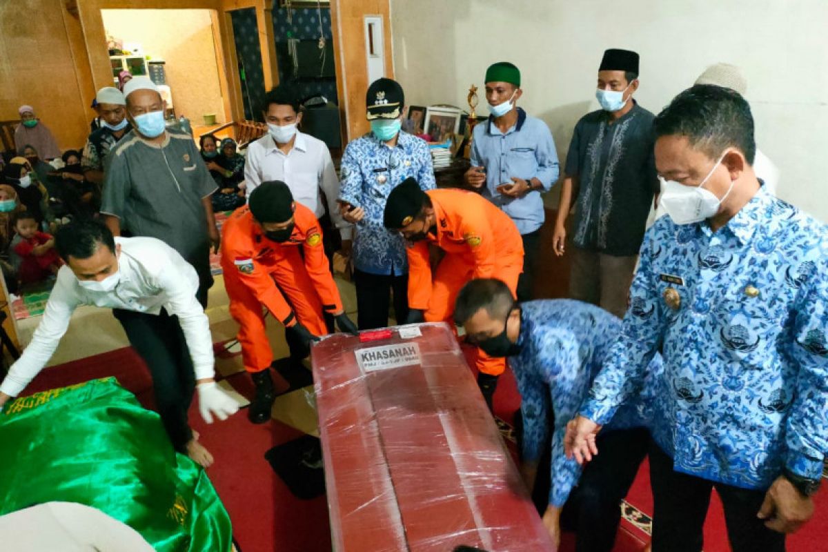 Wali Kota Pontianak sambut kedatangan jenazah Khasanah dan Makrufatul
