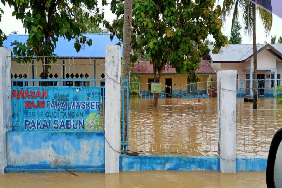 Ratusan rumah terendam banjir di Pidie Aceh