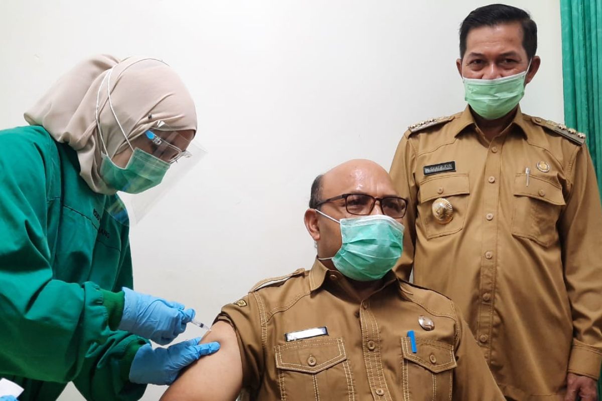 Wali kota Serang pastikan tidak ada penolakan suntik vaksin COVID-19