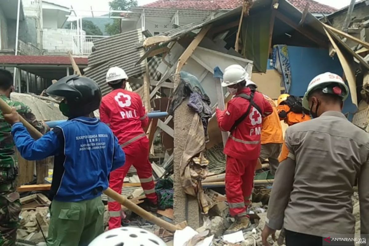 BPBD Cianjur selesaikan penanganan gedung ponpes roboh