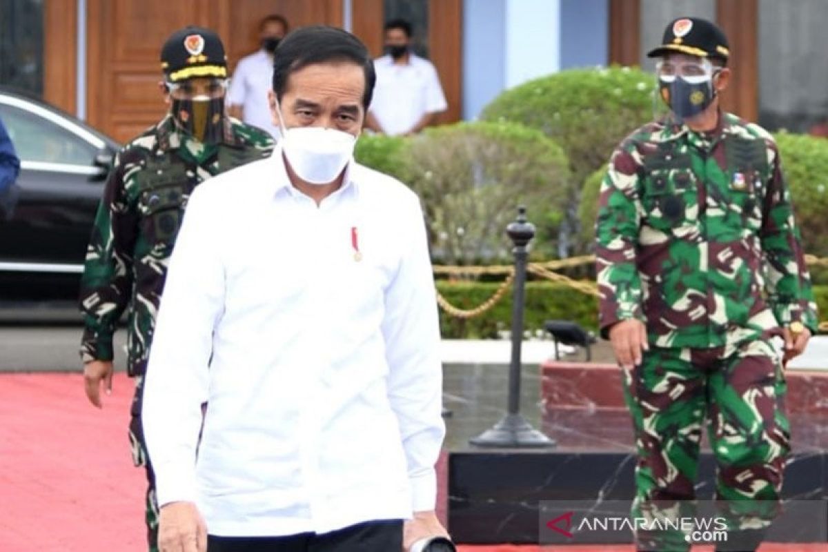 Presiden Joko Widodo terbang ke Kalsel  pastikan penanganan bencana berjalan dengan baik