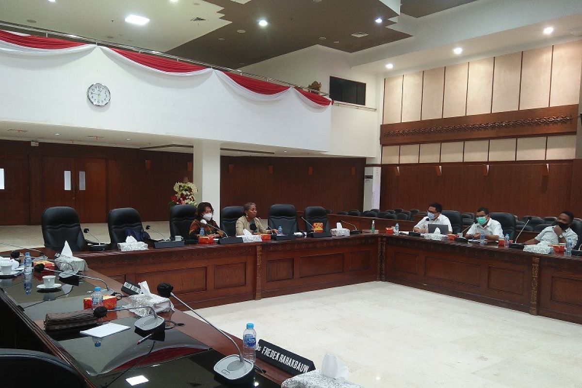 DPRD Maluku minta PT. Pertamina Ambon jelaskan kuota BBM tahunan
