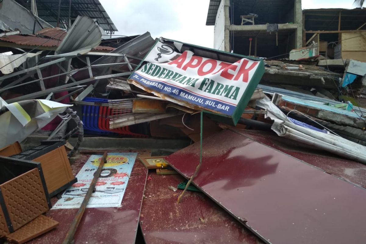 Kanwil BNI Makassar serahkan bantuan kepada korban gempa Sulbar